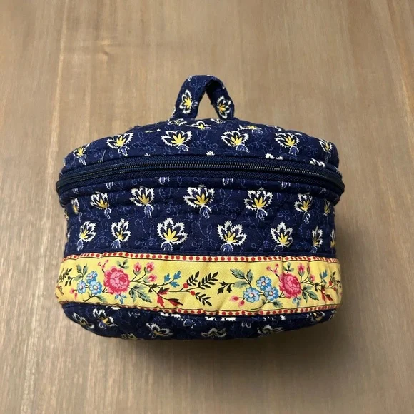 Vera Bradley 2002 Maison Blue Home and Away Travel Case - Picture 1 of 10